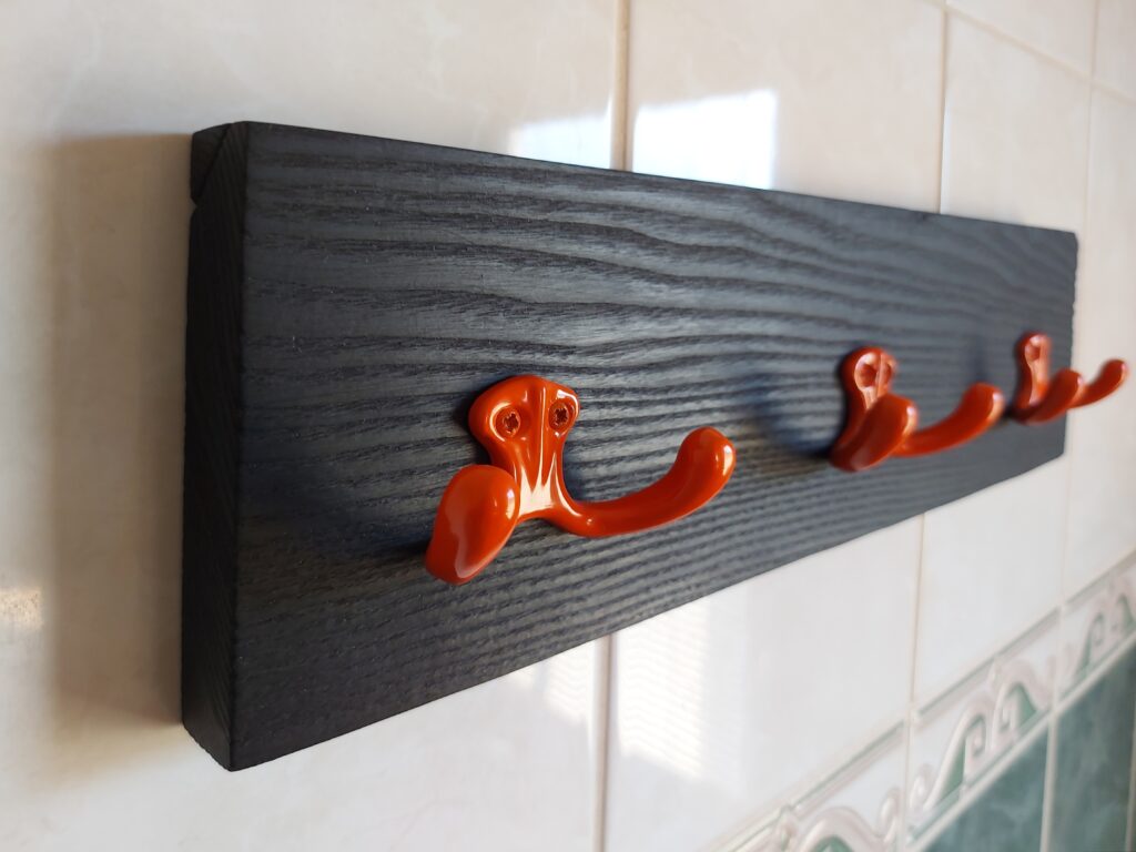 Yakisugi tehnikas põletatud viimistusega nagi